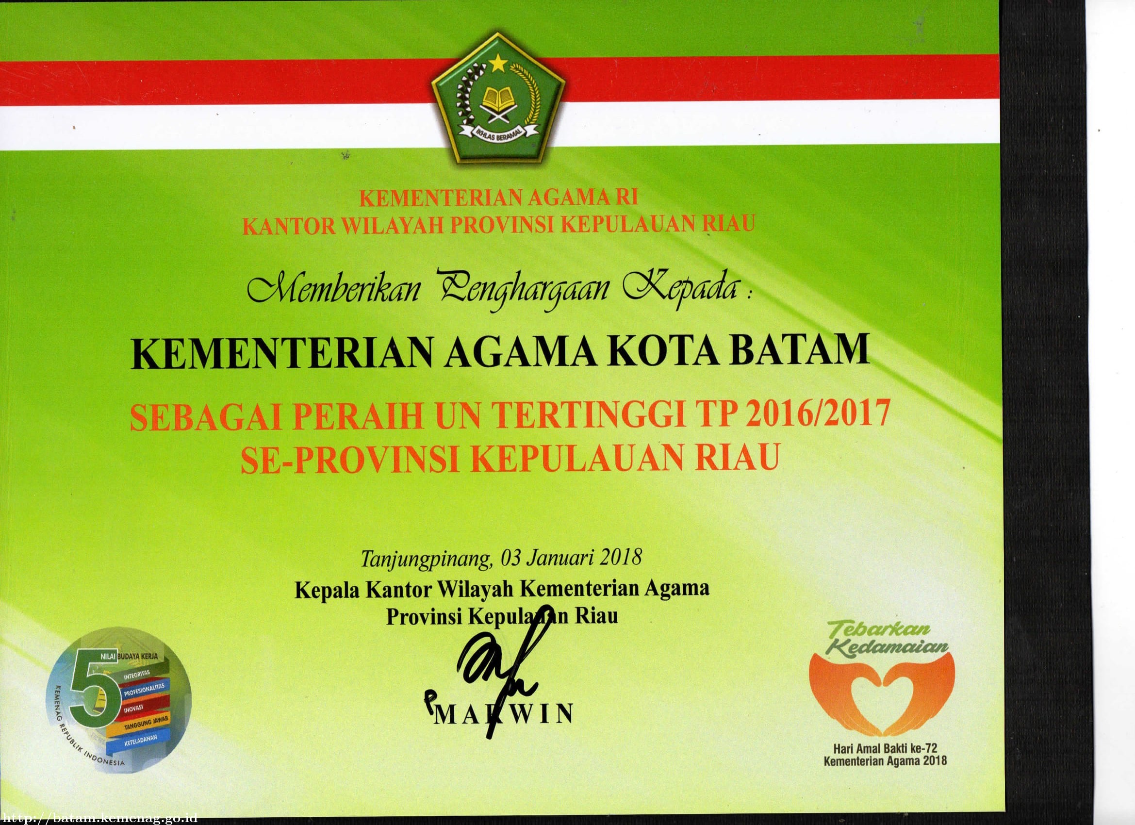 Piagam Penghargaan UN Tertinggi TP 2016 - 2017 Se-Provinsi Kepulauan Riau 